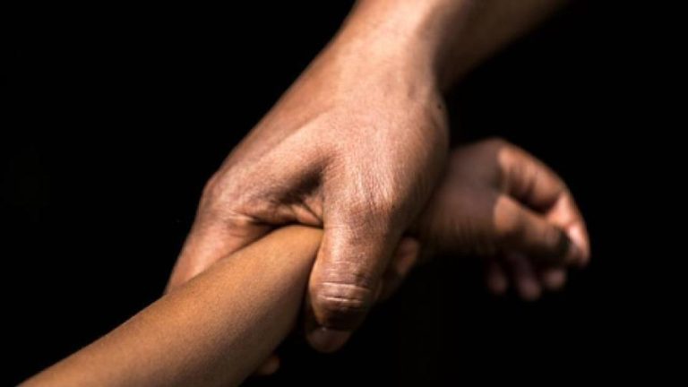 Dictan 20 años de prisión hombre  violó a tres menores
