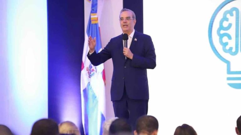 Pte Abinader asegura en Nueva York que cierre fronterizo protege de las bandas haitianas