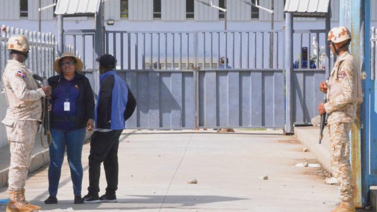 Haití cierra sus puertas fronterizas y freno la reapertura del comercio
