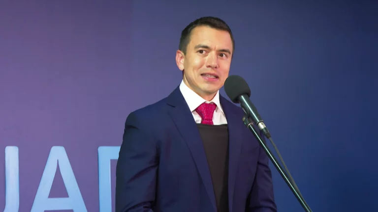 Noboa, tras ser electo presidente asegura : “hoy lunes empezamos a trabajar por un nuevo Ecuador”