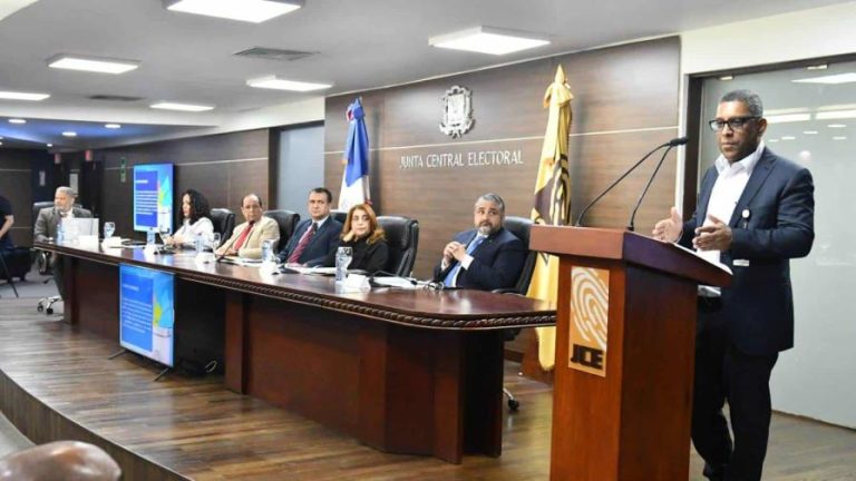 Director de informática propone a la JCE  que se deben cambiar los escáneres para garantizar elecciones del 2024