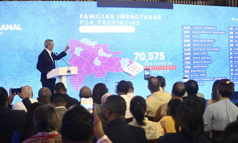 Presidente Abinader asegura en su gestión se han entregado 53 mil 153 viviendas