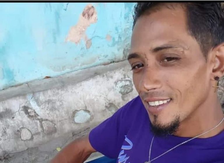 Hijo mata a su padre a cuchilladas