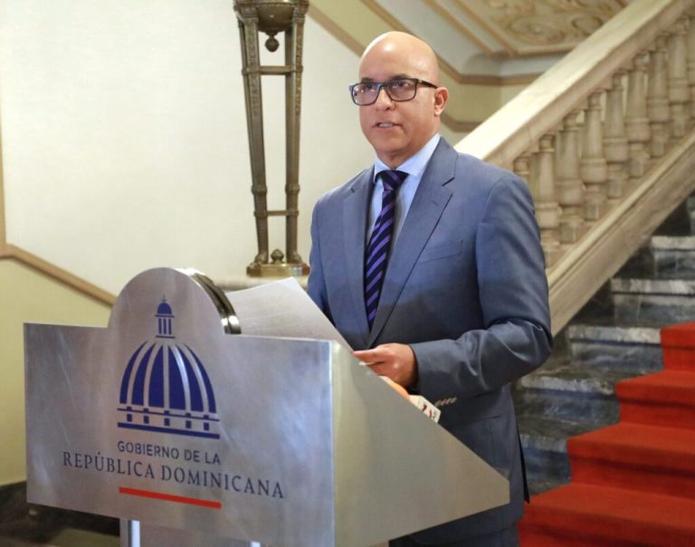 Gobierno anuncia nuevas  medidas para combatir el dengue