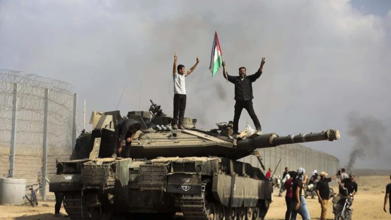 Contraataque israelí deja 198 muertos y 1,160 heridos
