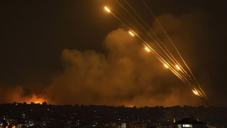Israel declara la guerra y bombardea Gaza