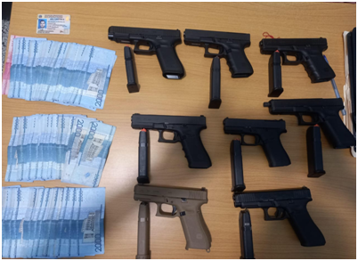 Apresan hombre tras ocuparle ocho pistolas ilegales y más de 230 mil pesos