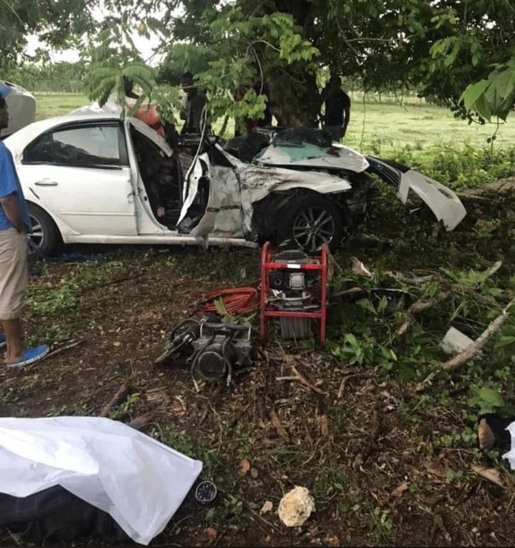 Cuatro muertos y un herido en accidente tránsito