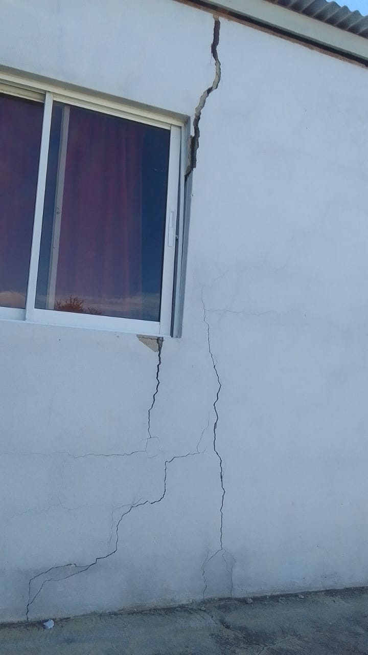 Sismo causó daños a hospital y cuartel policial