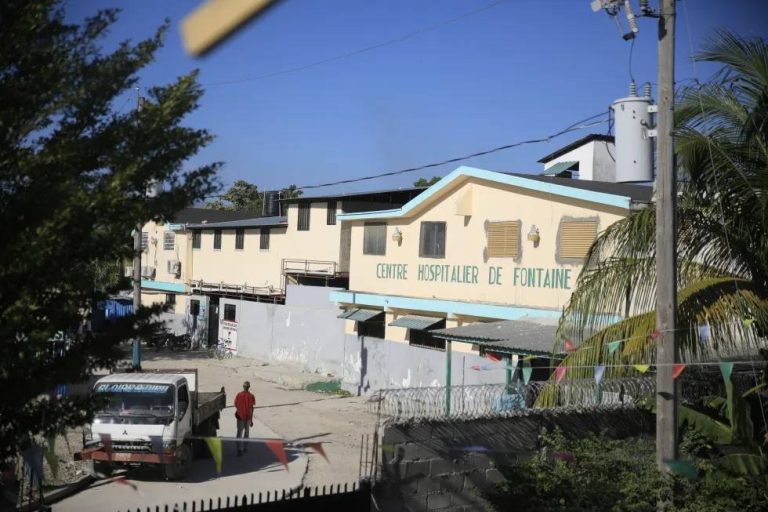 Banda tomó de rehenes a mujeres y niños en un hospital haitiano
