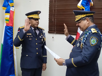 Policía Nacional juramenta al nuevo director de Asuntos Internos