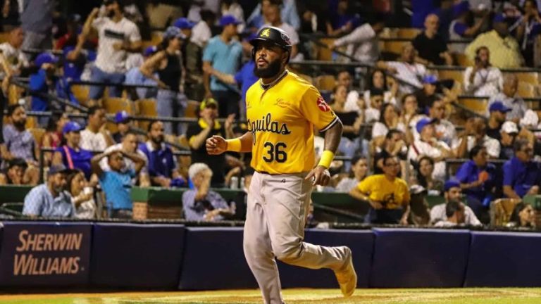 Las Águilas vencen a los Toros