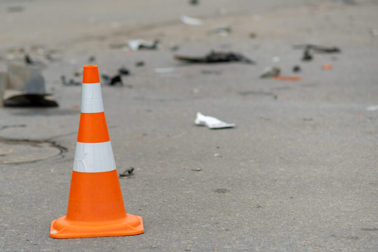 Mueren dos jovenes al chocar de frente motocicletas en que viajaban