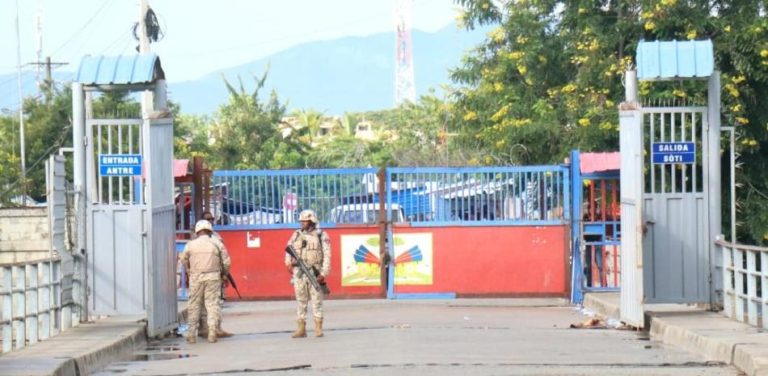 Autoridades haitianas cierran frontera de Juana Méndez