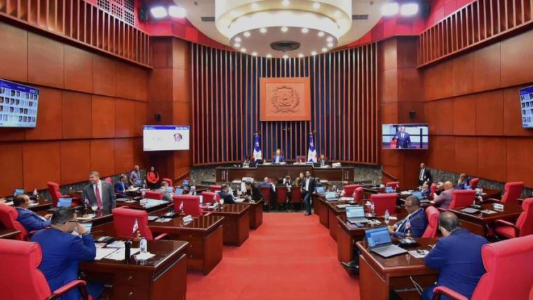 Senado aprueba dos nuevos préstamos por US$138 millones