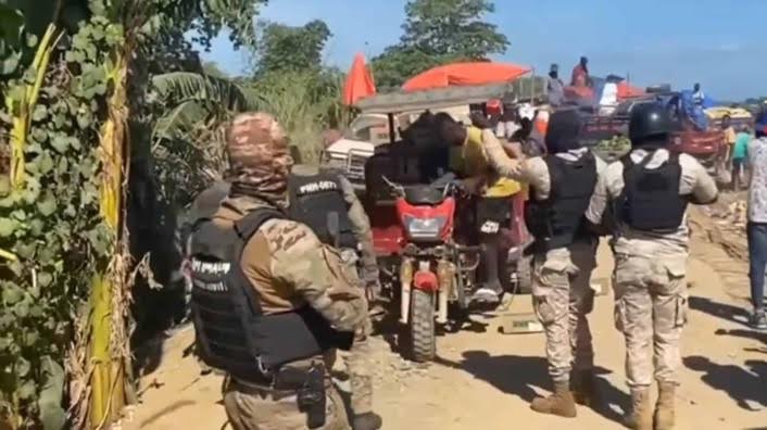 Llaman dominicanos a prepararse para enfrentar agresiones de haitianos