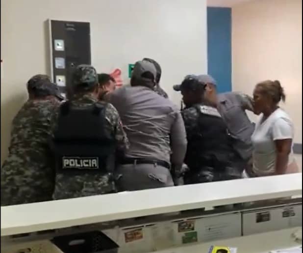Apresan a agresores de médico en un hospital