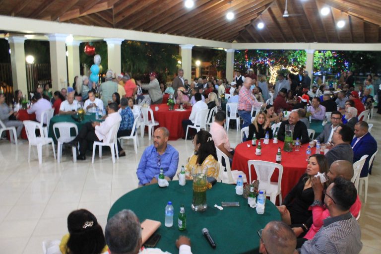 Colegio de Periodistas en Santiago, celebra cena de unidad y confraternidad navideña