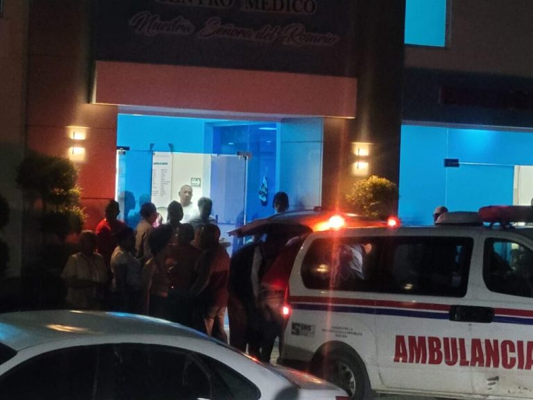Consternación por muerte de niña y gravedad de su madre en una clínica