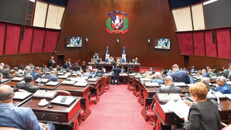 Diputados aprueban préstamo de US$100 millones para apoyar programas de Supérate