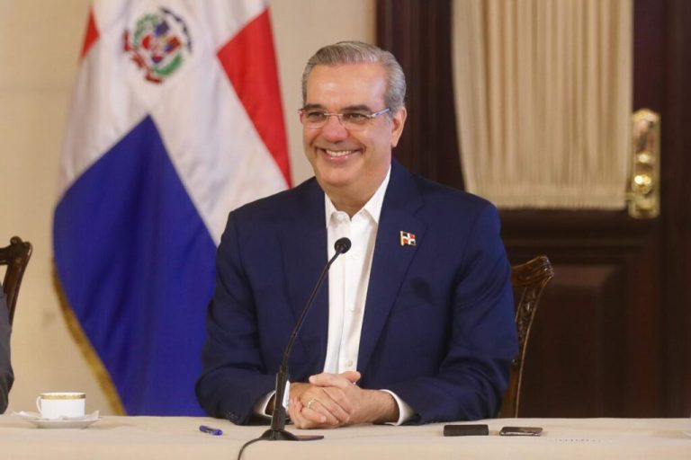 Pte Abinader visitará hoy miércoles y mañana jueves provincias Peravia, Barahona y Pedernales, para inaugurar nueve obras