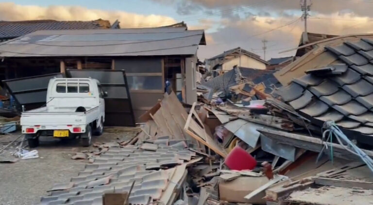 El terremoto de Japón deja 92 muertos