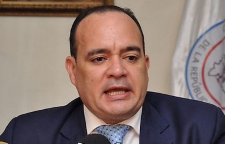 Suspenden de sus funciones al Pte del Colegio de Abogados
