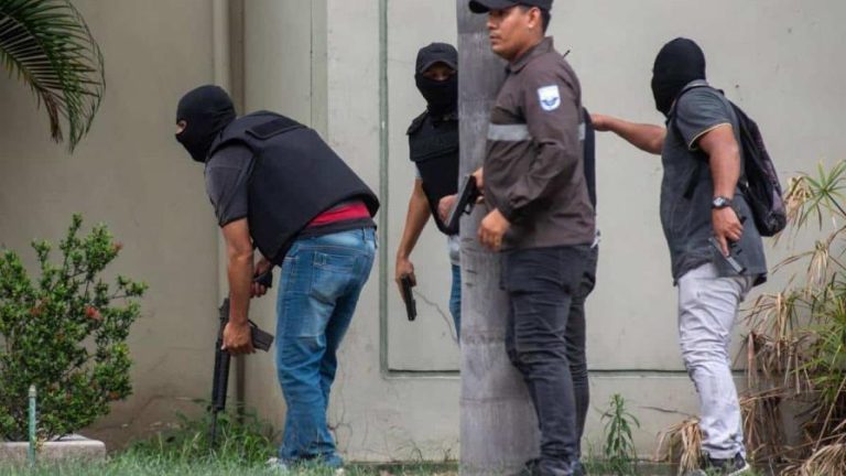 Reportan 10 personas muertas en la ola de violencia en Ecuador