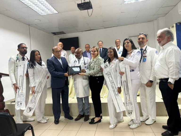 Sociedad Neumología entrega broncoscopio a Residencia Neumología Pediátrica