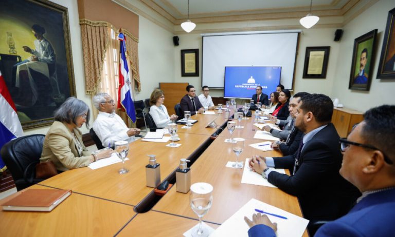 Gobierno Dominicano anuncia Programa de Salud Escolar en los centros educativos