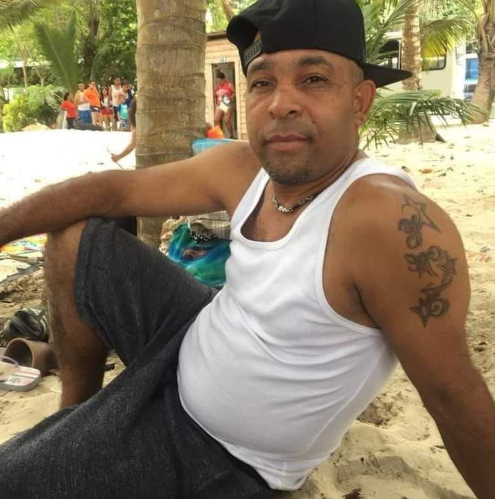 Hombre se ahorca después de matar  a su ex pareja