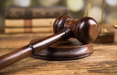 Arresto domiciliario contra dos de red que estafó a varias empresas