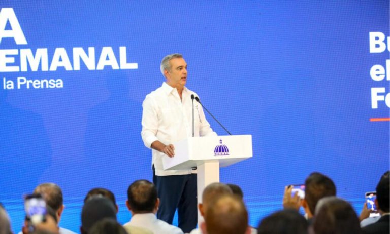Pte Abinader anuncia programa de auditoría «Chequéame Tú»