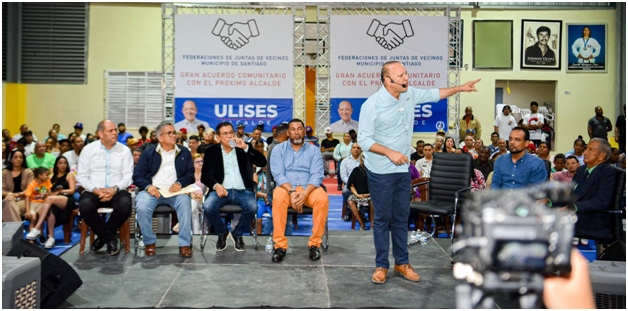 Ulises Rodríguez y más de 400 juntas de vecinos acuerdan trabajar por el desarrollo de Santiago