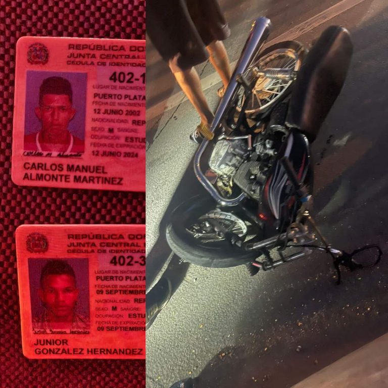 Mueren dos jóvenes al chocar de frente motocicletas que conducían