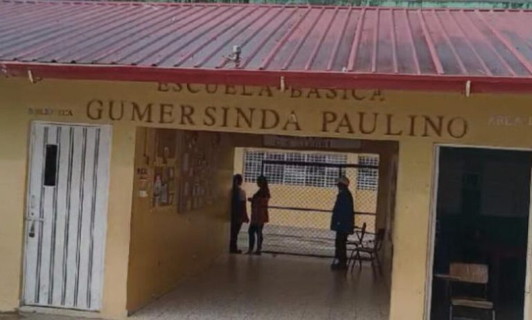 Ciento 89 estudiantes y profesores intoxicados por fumigación