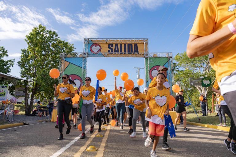 Caminata «Héroes de Corazón» del Voluntariado Jesús con los Niños