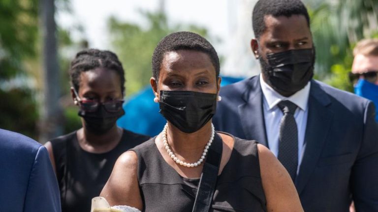 Viuda del expresidente haitiano asesinado es acusada