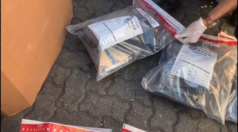 Incautan 19 paquetes de marihuana camuflados en tanque de comida