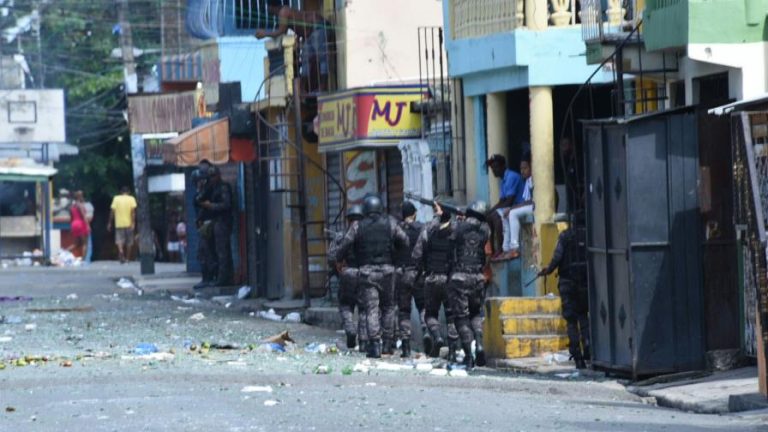 Apresan a joven acusado de matar a dos comerciantes chinos