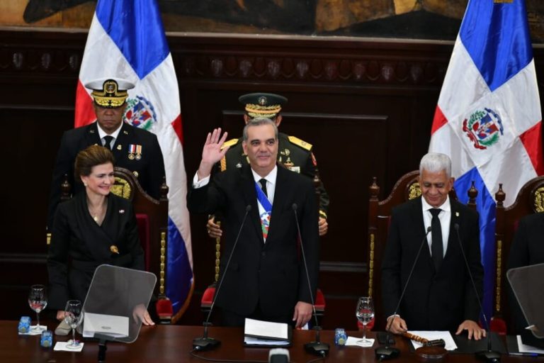 Pte Abinader destaca  zonas francas  siguen viviendo su mejor momento