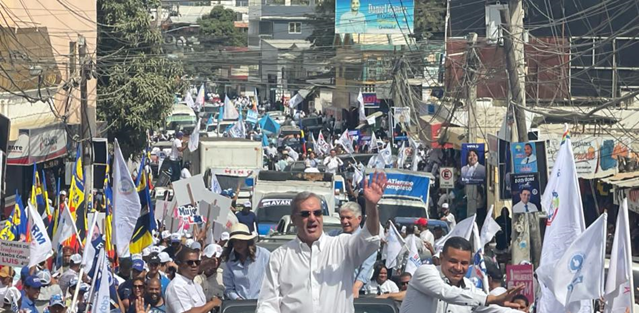 Abinader ve en Santiago un “golpe de pueblo favorable” en los candidatos del PRM