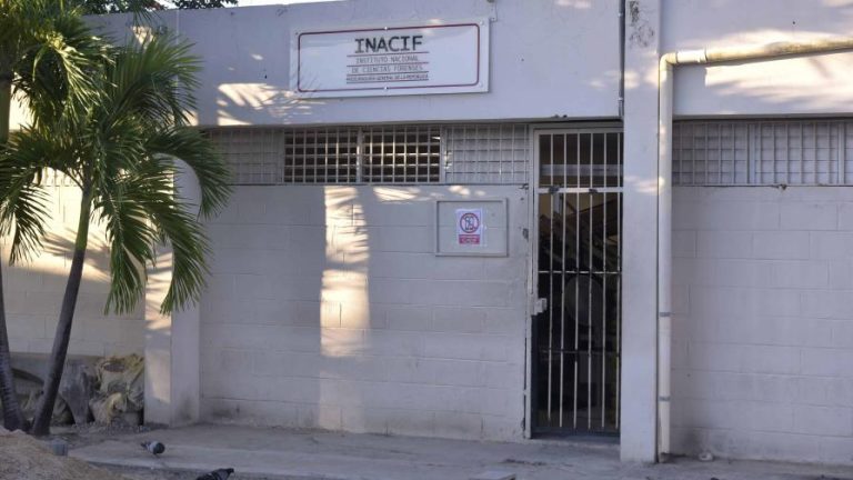 Aumenta a 12 los fallecidos por el incendio en cárcel La Victoria