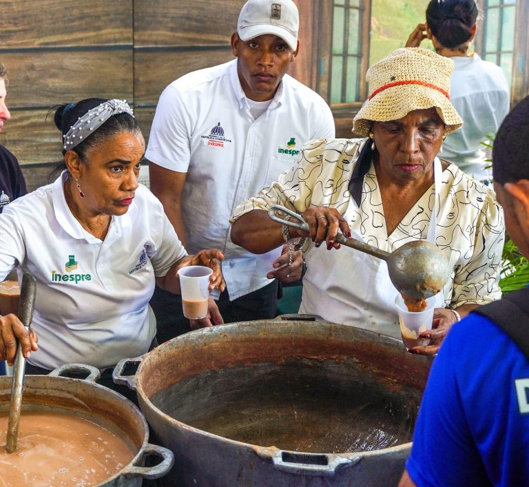 INESPRE inicia venta a 300 pesos combos para habichuelas con dulce