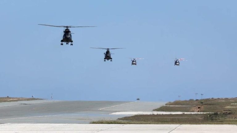 EE.UU. evacua a 15 de sus ciudadanos en un helicóptero