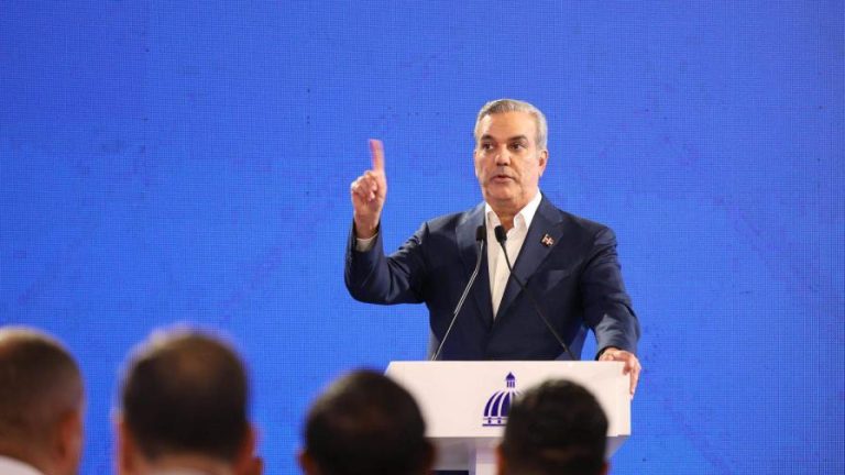 Presidente Abinader condena atentado en Moscú