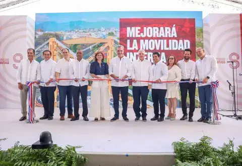 Presidente Abinader inaugura primer tramo  del Teleférico de Santiago