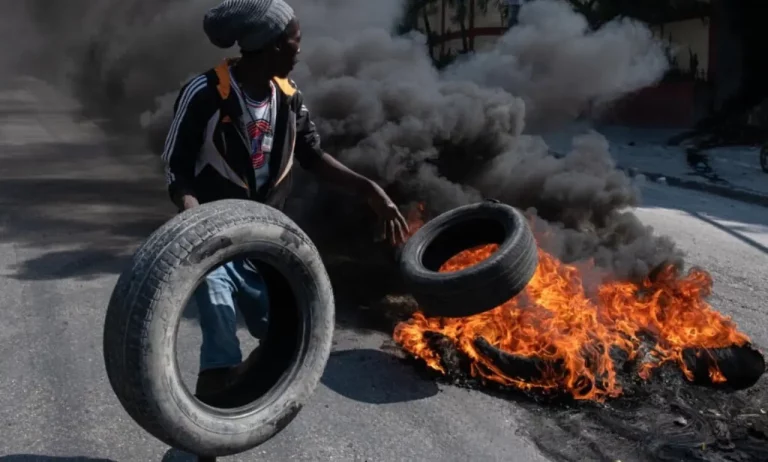Haitianos protestan contra el Consejo Presidencial