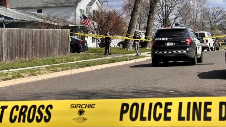 Tres muertos en tiroteos en localidad cercana a Filadelfia