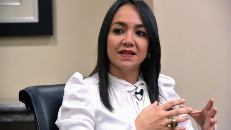 Deposita proyecto para que salarios por debajo de RD$46,519 no paguen impuestos